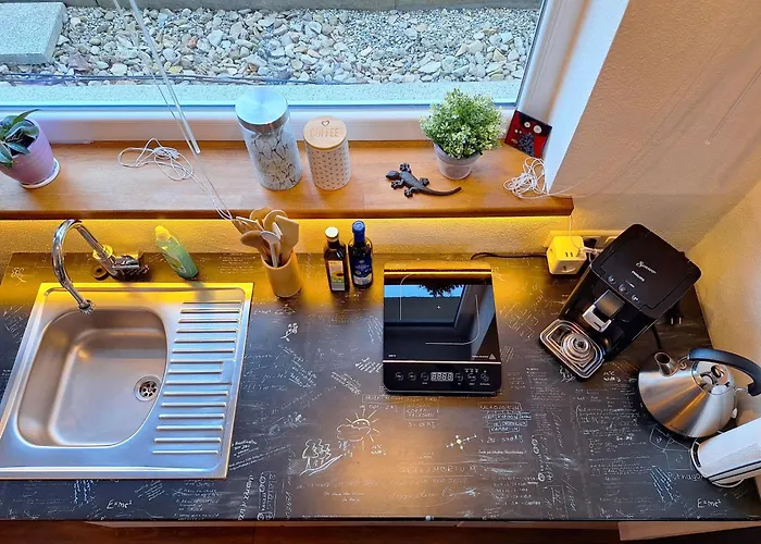 Ideal Fuer Kurze Aufenthalte - Gemuetliches 1-Zimmer-Apartment