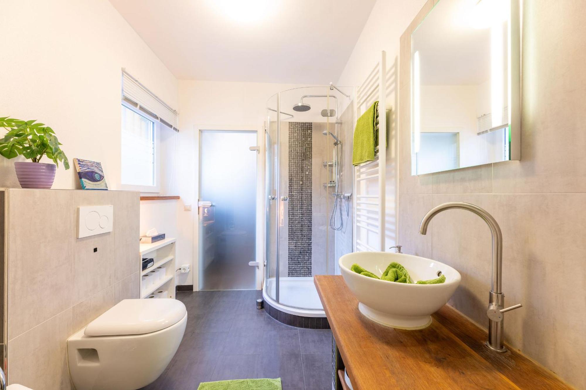 Ideal Fuer Kurze Aufenthalte - Gemuetliches 1-zimmer-apartment